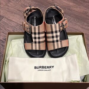 Burberry Kids Sandals - Beige and Black